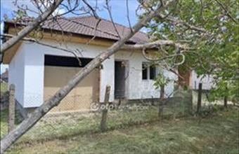 Eladó Pusztaszabolcsi családi ház hirdetés (43772442)