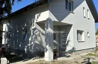 Eladó Bicskei tégla lakás hirdetés (63725886)