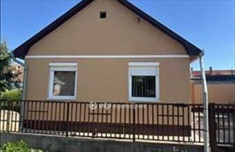 Eladó Nagykállói családi ház hirdetés (39132989)