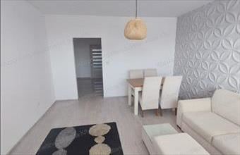 Kiadó Komáromi panel lakás hirdetés (23817399)