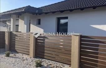 Eladó Kecskeméti családi ház hirdetés (45637941)