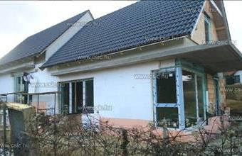 Eladó Tahitótfalui ikerház hirdetés (46634944)
