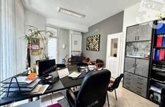 Eladó Siklósi üzlethelyiség utcafronton hirdetés (83283293)