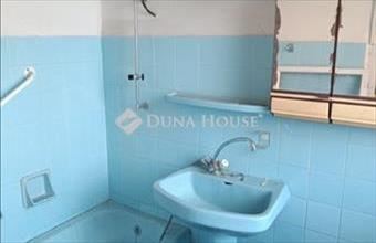 Eladó Budapest III. kerületi családi ház hirdetés (45351535)