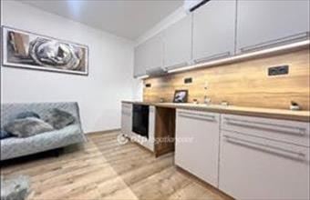 Eladó Budapest VI. kerületi tégla lakás hirdetés (98452878)