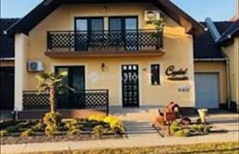 Eladó Mórahalomi családi ház hirdetés (27658328)