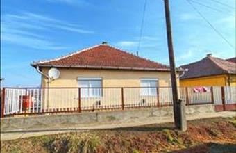 Eladó Hevesi családi ház hirdetés (39393853)