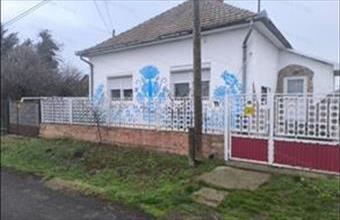 Eladó Tiszaföldvári családi ház hirdetés (23394899)