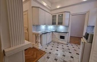 Kiadó Budapest V. kerületi tégla lakás hirdetés (77346424)