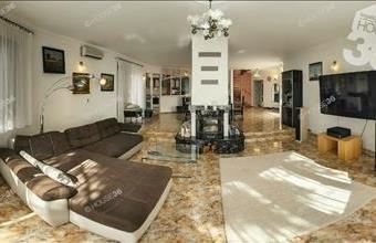 Eladó Kecskeméti családi ház hirdetés (53345523)