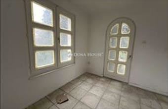 Eladó Budapest III. kerületi családi ház hirdetés (45448989)