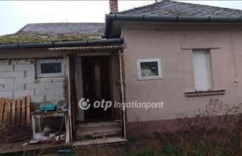 Eladó Jászárokszállási családi ház hirdetés (76871194)