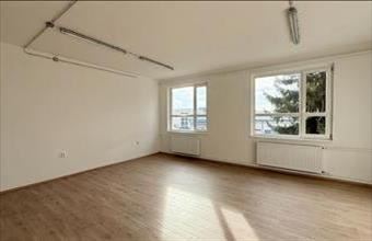 Kiadó Debreceni iroda irodaházban hirdetés (94767423)