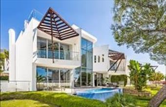 Eladó Spanyolországi sorház hirdetés (38432343)