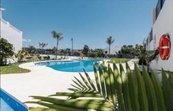 Eladó Spanyolországi sorház hirdetés (38692131)