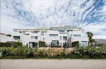 Eladó Spanyolországi sorház hirdetés (38317812)