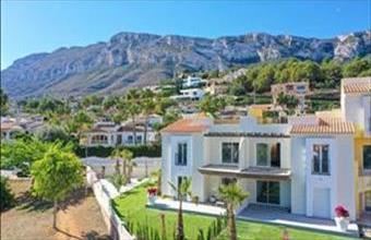 Eladó Spanyolországi tégla lakás hirdetés (76257476)