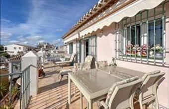 Eladó Spanyolországi sorház hirdetés (85957443)