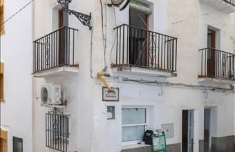 Eladó Spanyolországi sorház hirdetés (44433454)