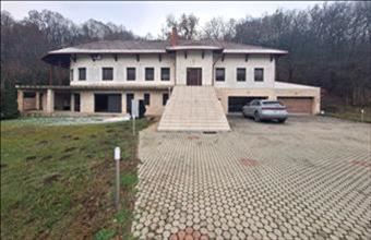 Eladó Péceli családi ház hirdetés (32312227)