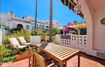 Eladó Spanyolországi sorház hirdetés (57157439)