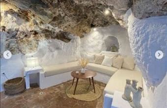 Eladó Spanyolországi sorház hirdetés (47545995)