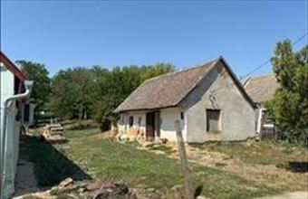 Eladó Lippói családi ház hirdetés (63442443)