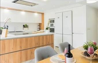 Eladó Spanyolországi sorház hirdetés (45627449)