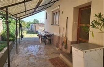 Eladó Kerepesi házrész hirdetés (83823882)