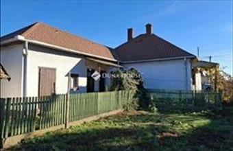 Eladó Nagyhegyesi családi ház hirdetés (88564954)