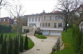 Eladó Budapest III. kerületi családi ház hirdetés (38944334)