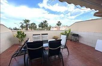 Eladó Spanyolországi sorház hirdetés (37435595)