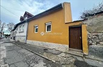 Eladó Esztergomi családi ház hirdetés (42677991)