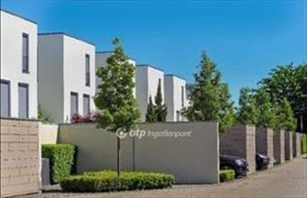 Eladó Mosonmagyaróvári ikerház hirdetés (69953884)