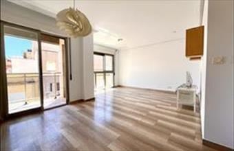 Eladó Spanyolországi tégla lakás hirdetés (63184739)