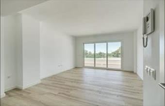 Eladó Spanyolországi tégla lakás hirdetés (91919927)