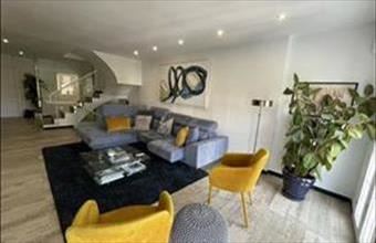 Eladó Spanyolországi sorház hirdetés (38252773)