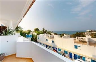 Eladó Spanyolországi sorház hirdetés (69695779)