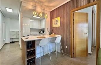 Eladó Spanyolországi tégla lakás hirdetés (99935288)