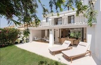 Eladó Spanyolországi sorház hirdetés (37774427)