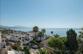 Eladó Spanyolországi sorház hirdetés (82893479)