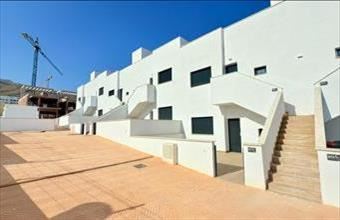 Eladó Spanyolországi tégla lakás hirdetés (43932569)