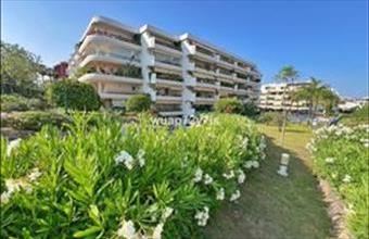 Eladó Spanyolországi tégla lakás hirdetés (45932137)