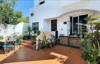 Eladó Spanyolországi sorház hirdetés (91723443)