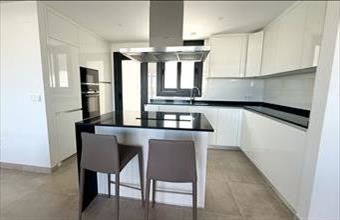 Eladó Spanyolországi tégla lakás hirdetés (43738825)