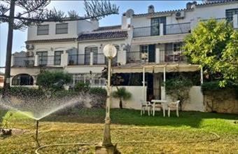 Eladó Spanyolországi sorház hirdetés (34453374)