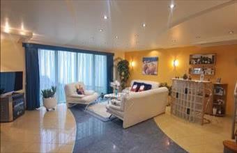 Eladó Debreceni családi ház hirdetés (93831487)