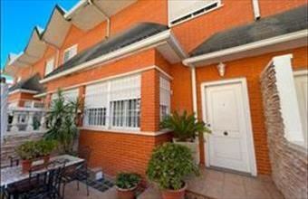 Eladó Spanyolországi sorház hirdetés (67622158)