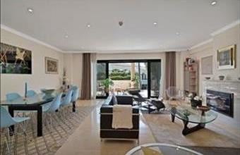 Eladó Spanyolországi sorház hirdetés (42195353)