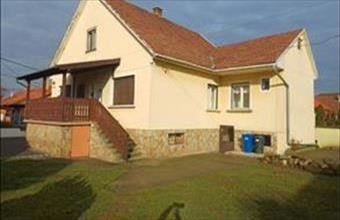 Eladó Pilisvörösvári családi ház hirdetés (12274732)